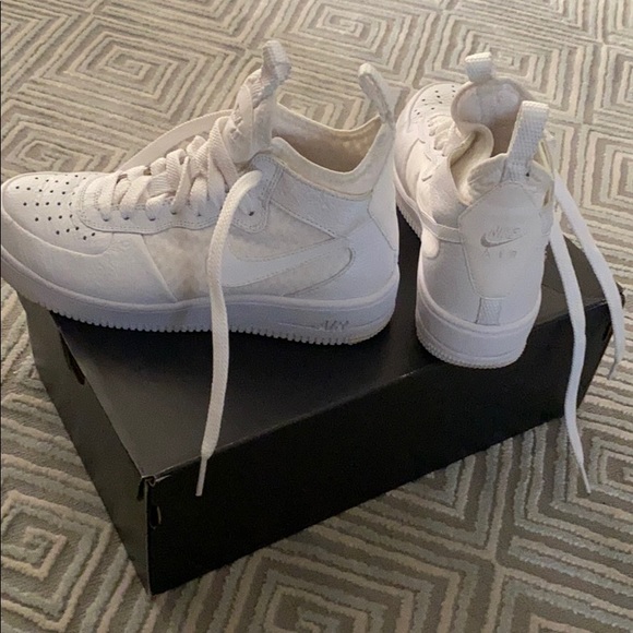Nike Shoes - Nike Air Force 1 Ultraforce Mid Size 6 Sneakers